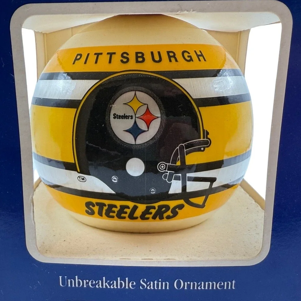 Vintage NIB Pittsburgh‎ Steelers NFL Christmas Ornament Unbreakable Satin Ball